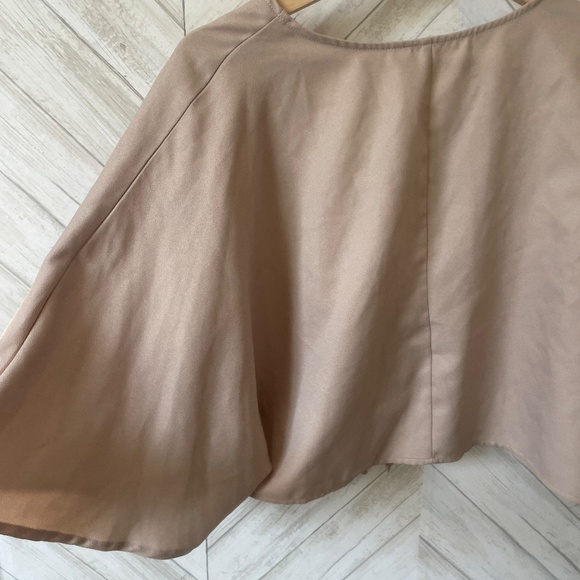 Beige Two-Piece Outfit - Picture 14 of 15